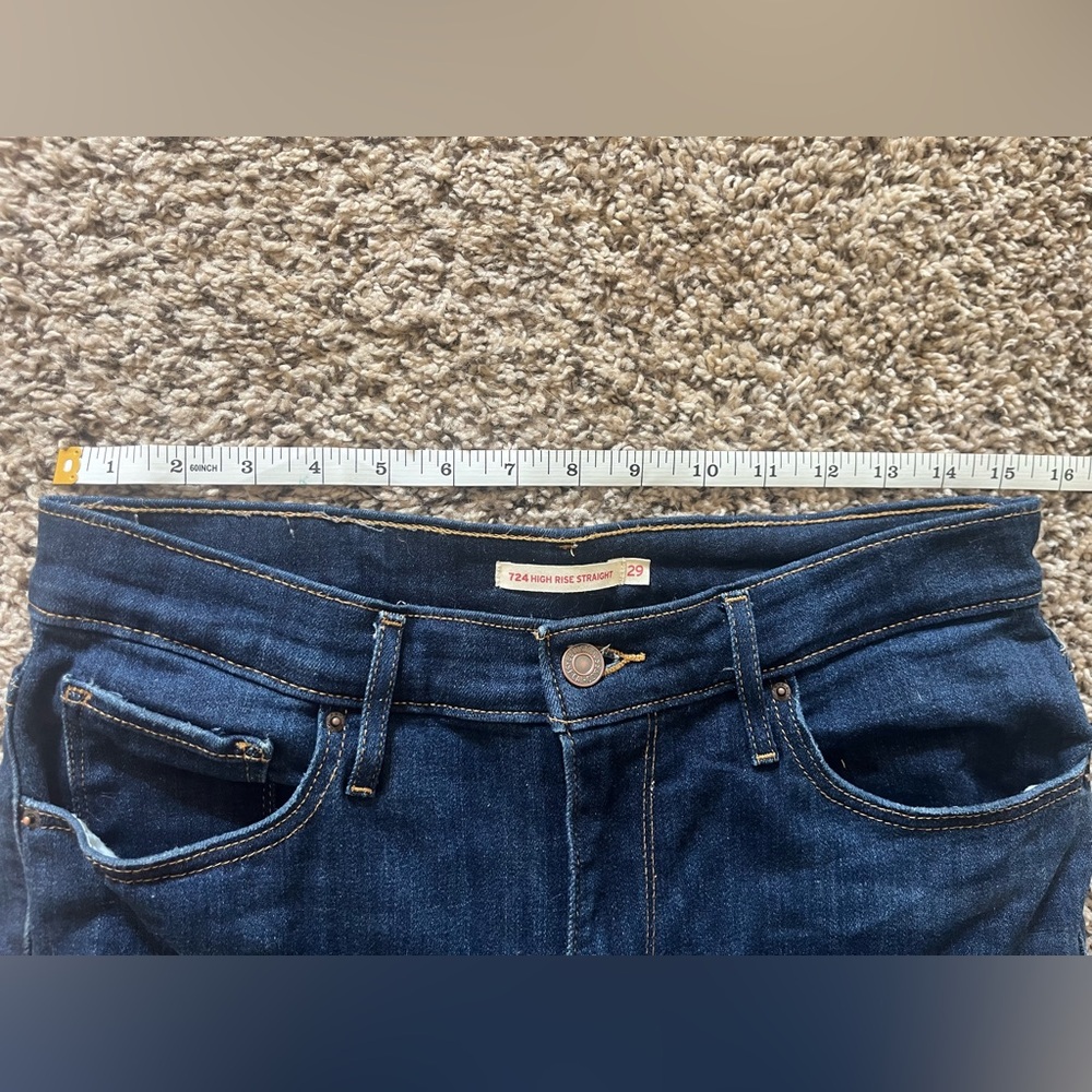 Levi’s 724 High Rise Straight Jeans in Chelsea Hour - Dark Indigo - Picture 4 of 5